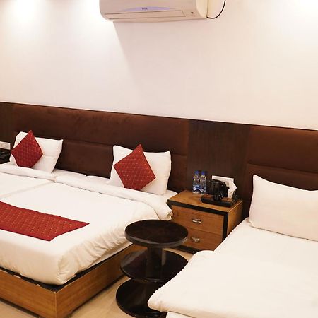 Hotel O Delhi, Near Karol Bagh Main Market And Metro Station Νέο Δελχί Εξωτερικό φωτογραφία