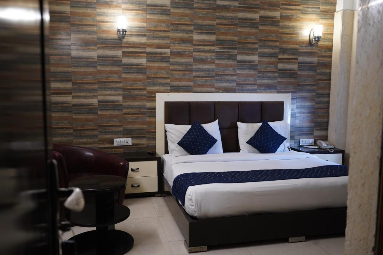 Hotel O Delhi, Near Karol Bagh Main Market And Metro Station Νέο Δελχί Εξωτερικό φωτογραφία